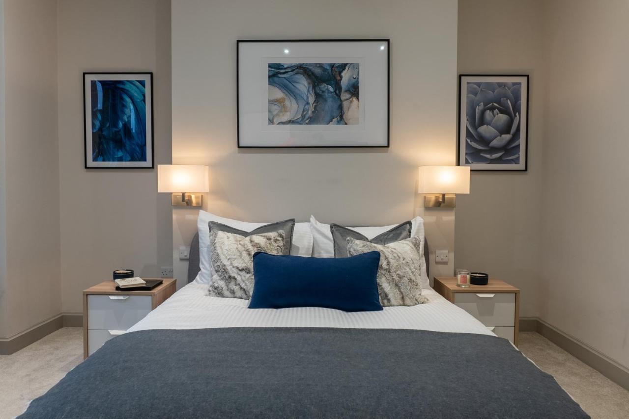 Apartment Spring Mount Luxury Apartment: Retreat