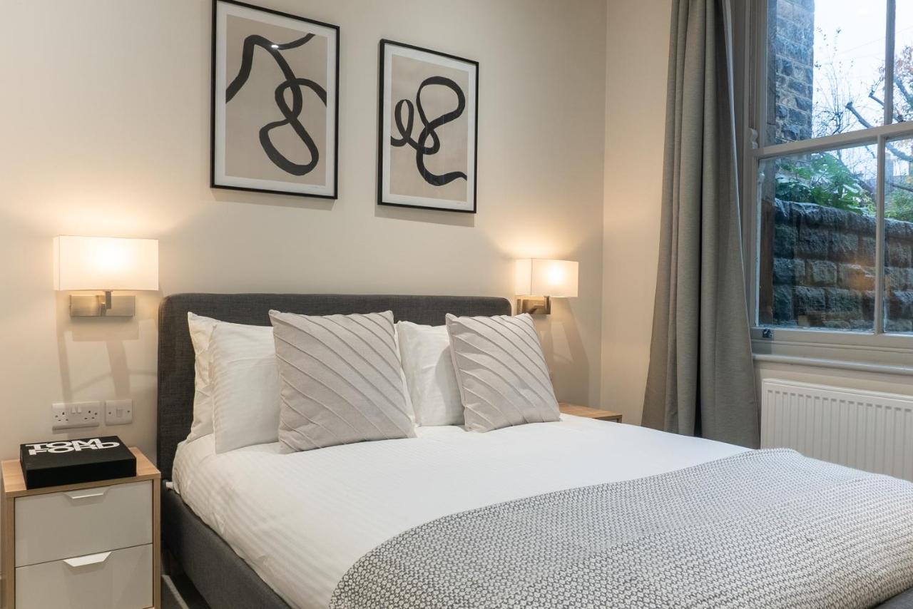 Appartamento Spring Mount Huge Luxury Full Apartment- Centre-two Extremely Comfy Kingsize Bedrooms-fully Equipped Modern Kitchen-cosy Living With Huge Tv *