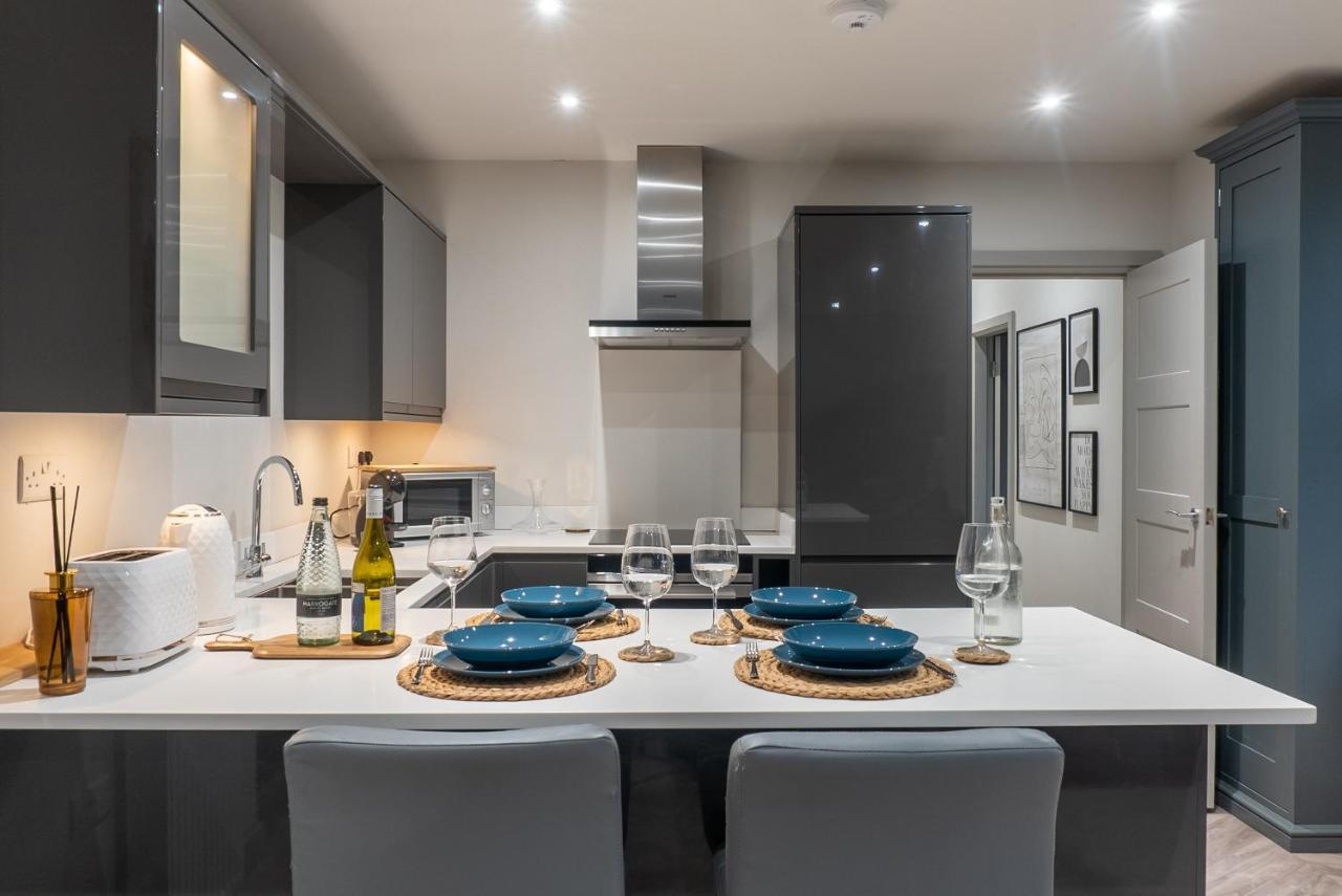 Spring Mount Luxury Apartment: Retreat Apartment