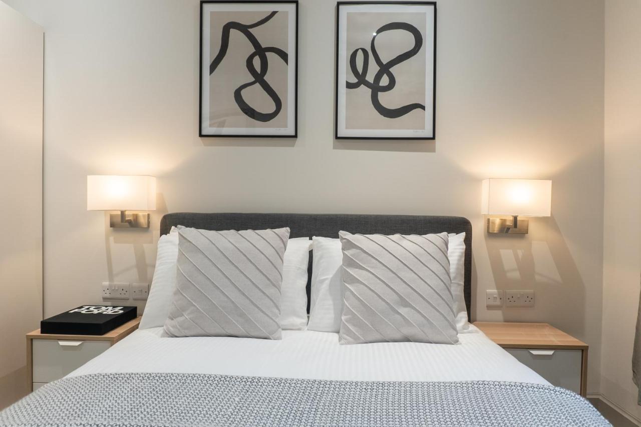Spring Mount Luxury Apartment: Retreat *