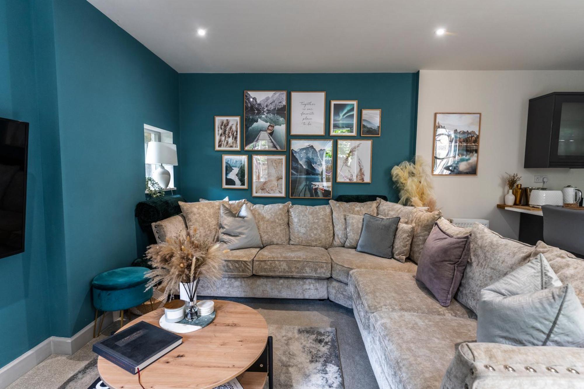 Apartment Spring Mount Luxury Apartment: Retreat