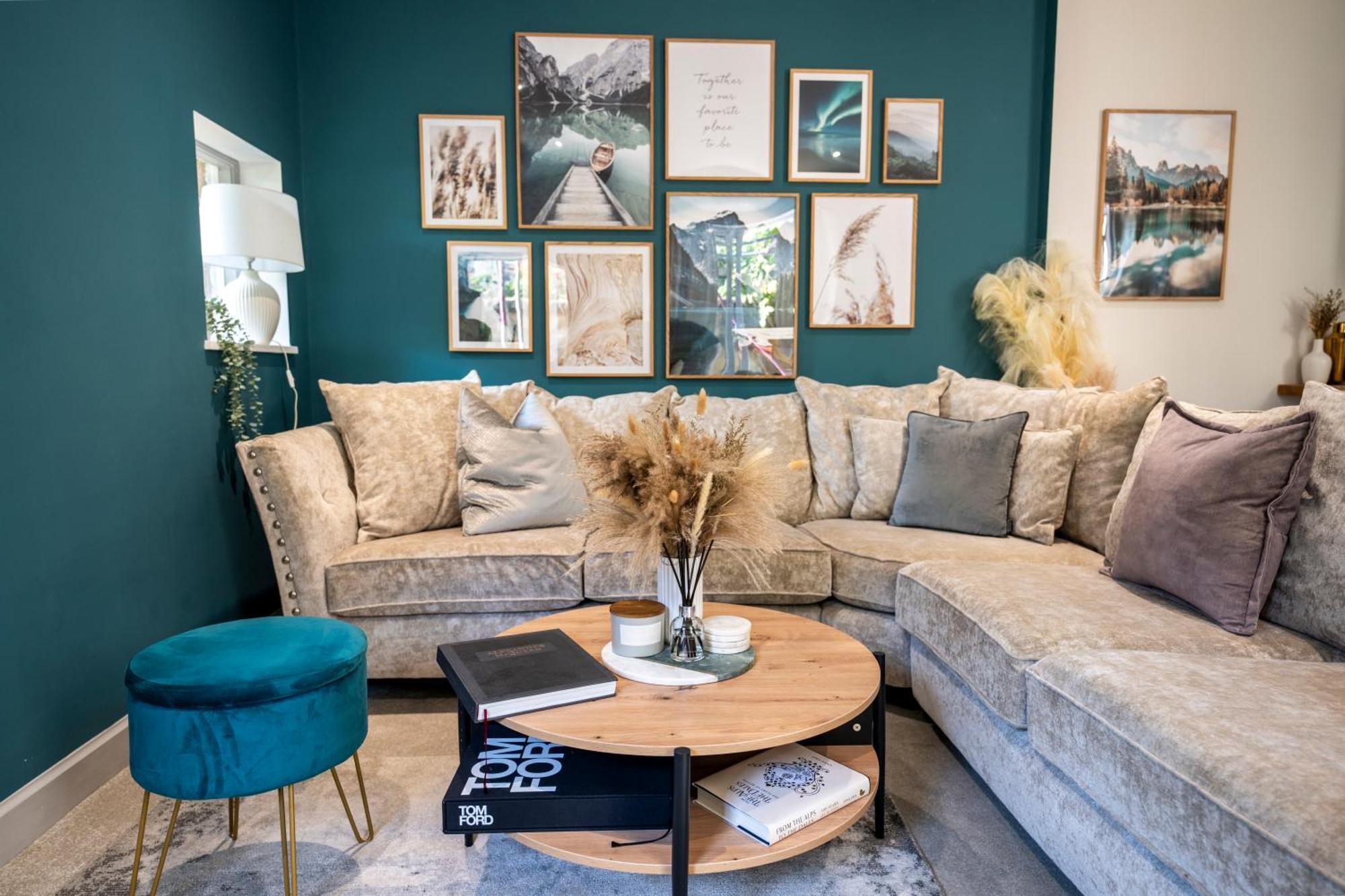 Apartment Spring Mount Luxury Apartment: Retreat *